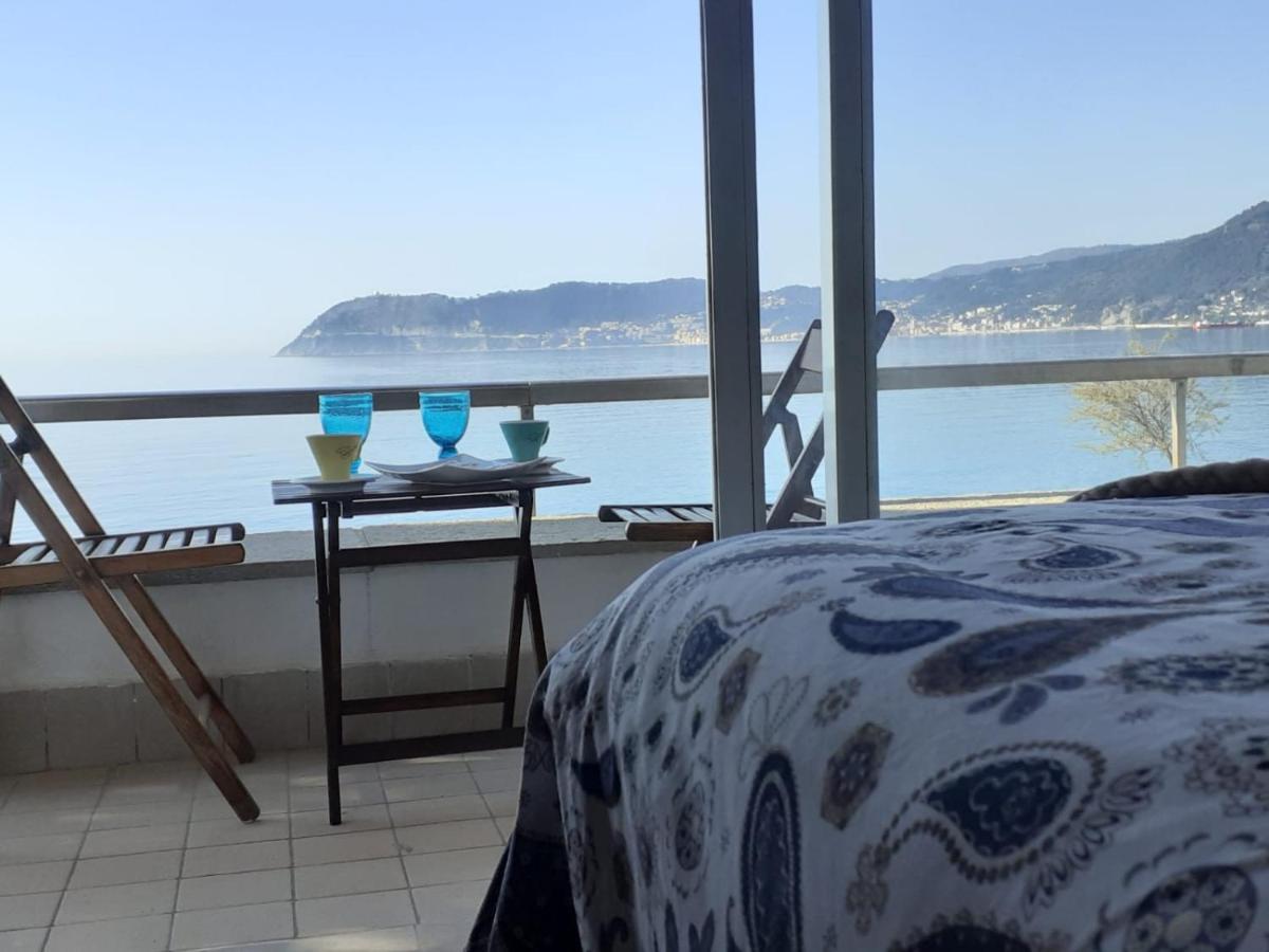 Cadorna Fronte Mare Apartment Alassio Exterior foto