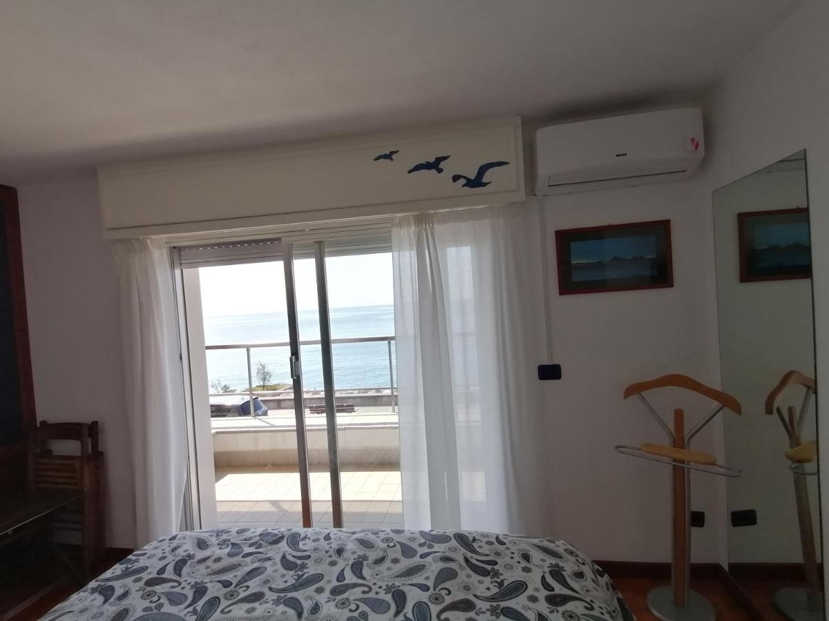 Cadorna Fronte Mare Apartment Alassio Exterior foto